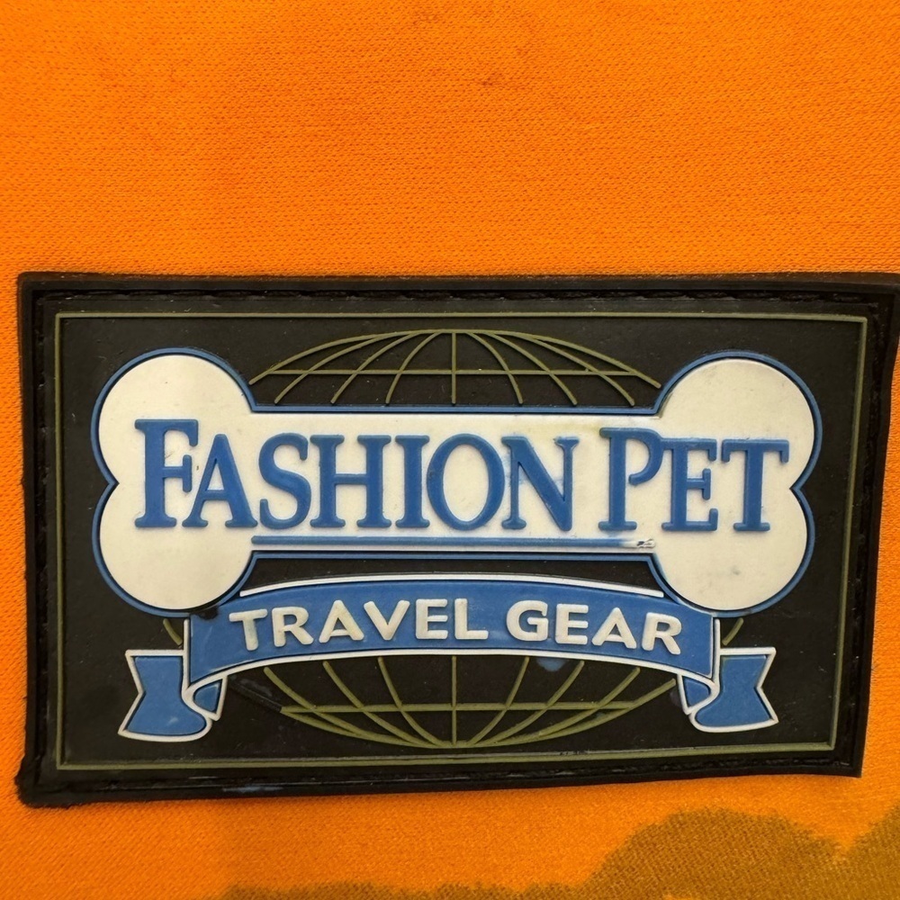 Pet travel carrier. Airline perfect great condition small. - Picture 10 of 10